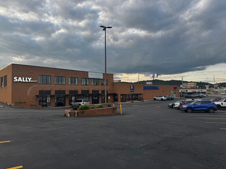1601-1617 Kanawha Blvd W, Charleston, WV à louer - Photo de l’immeuble – Image 1 sur 4