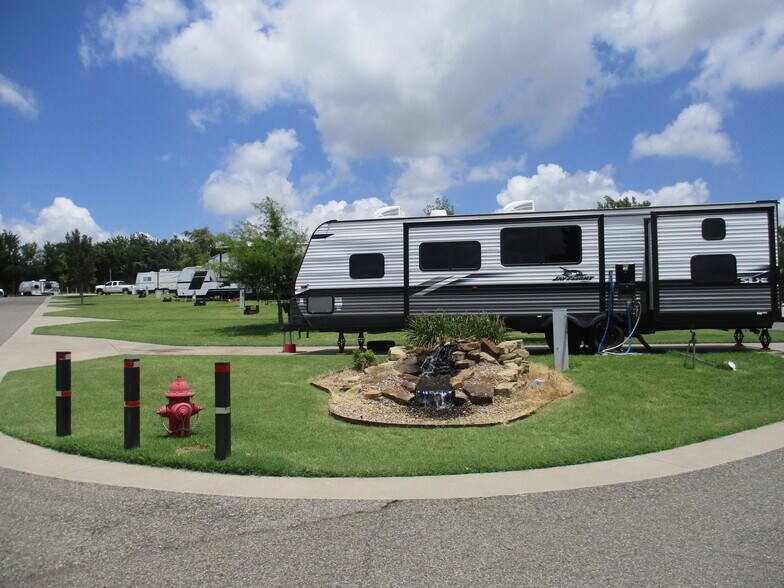 1038 Airport Rd, Weatherford, OK à vendre - Photo de l’immeuble – Image 2 sur 62