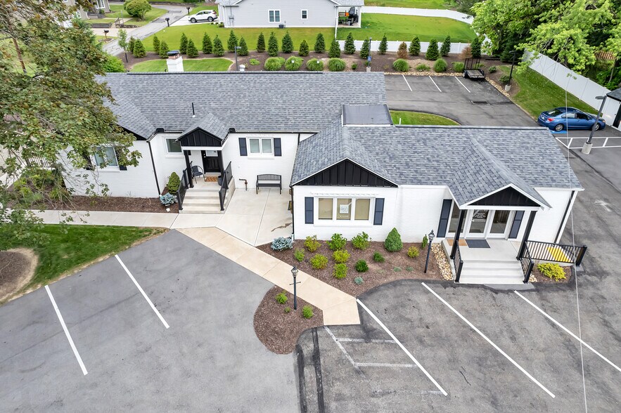 4520 Old William Penn Hwy, Murrysville, PA à louer - Photo de l’immeuble – Image 2 sur 9