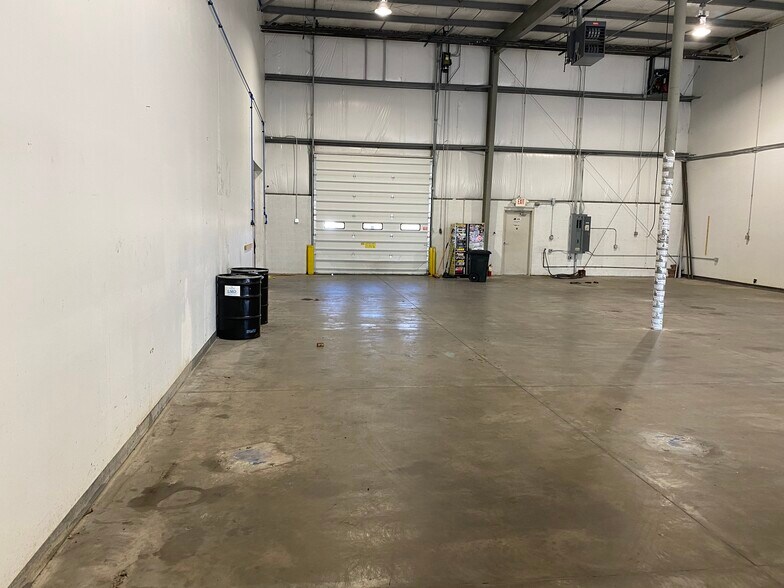8200 Business Way, Plain City, OH à vendre - Photo de l’immeuble – Image 3 sur 15