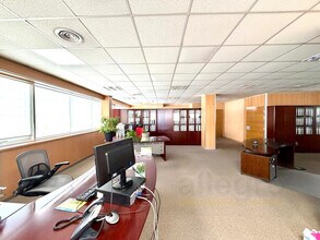 Bureau dans Móstoles, Madrid à louer Photo intérieure– Image 1 sur 3