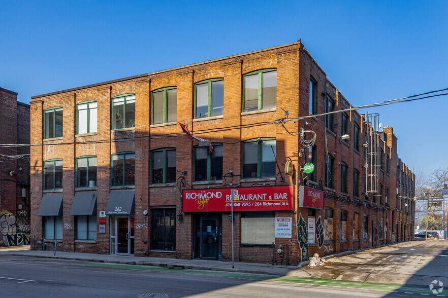 284 Richmond St E, Toronto, ON à louer - Photo de l’immeuble – Image 1 sur 3