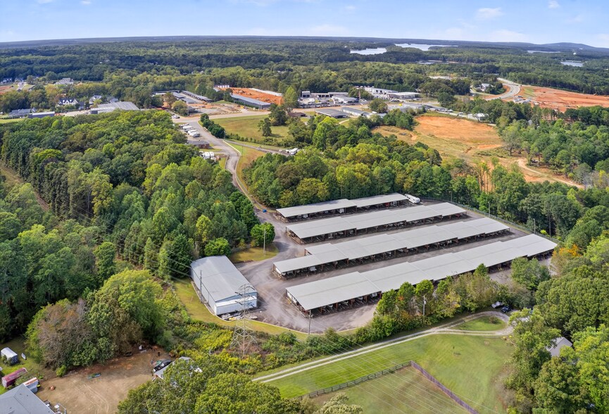 6005 Lanier Islands Pkwy, Buford, GA à vendre - Photo de l’immeuble – Image 2 sur 9