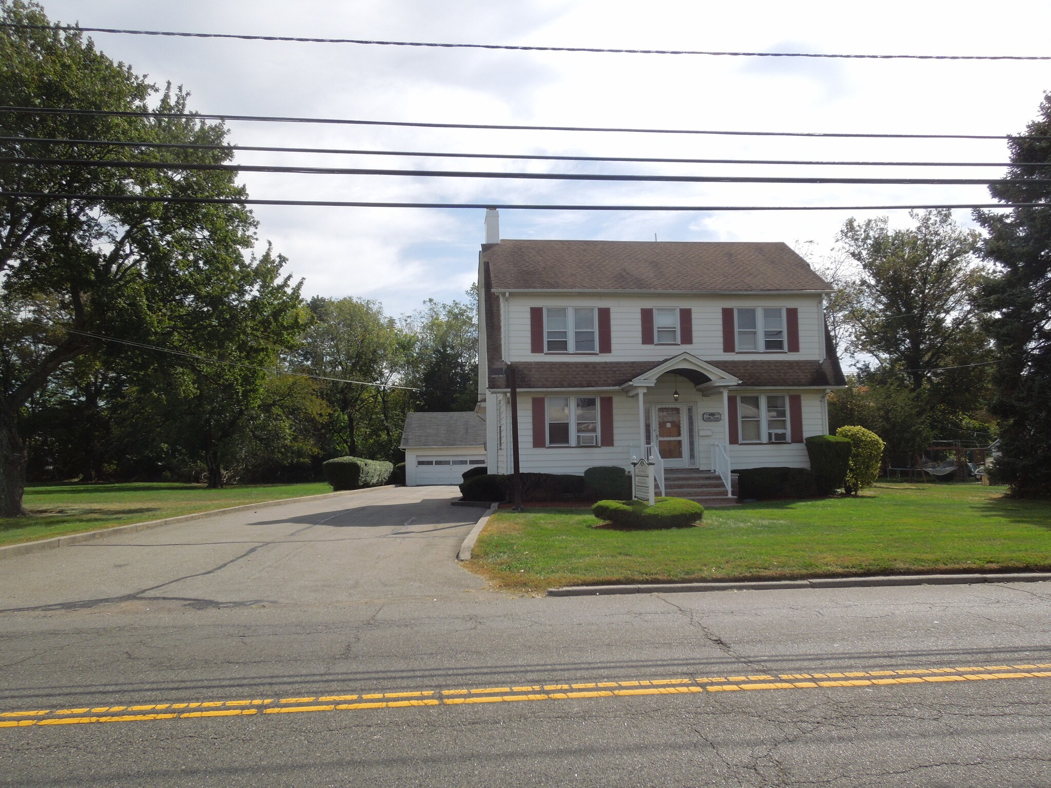 142 Oak Tree Ave, South Plainfield, NJ à louer Autre– Image 1 sur 9