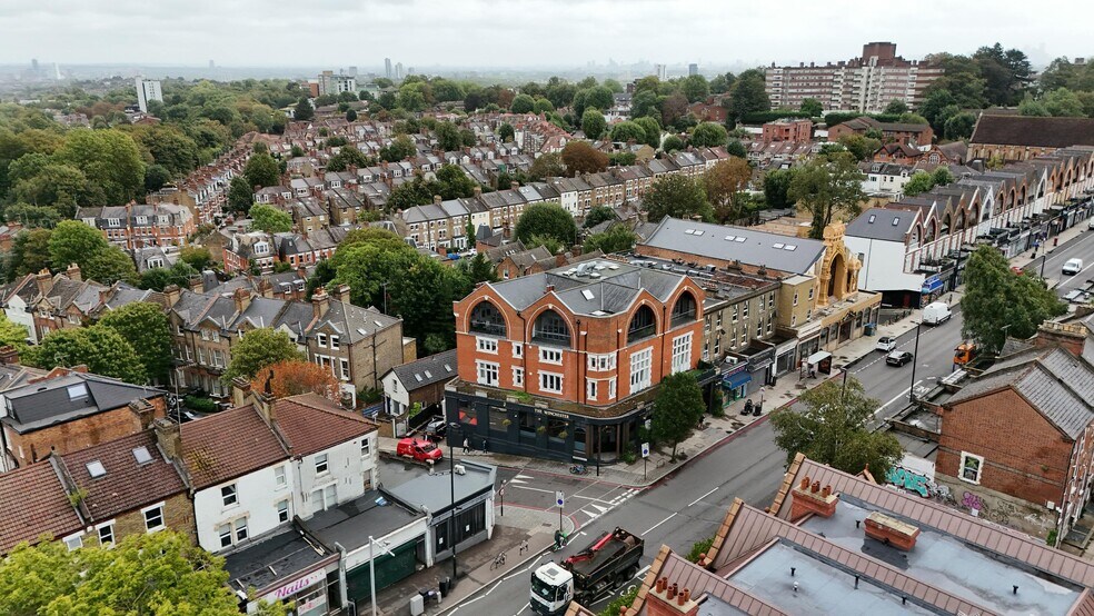 206 Archway Rd, Londres à vendre - Photo de l’immeuble – Image 3 sur 12