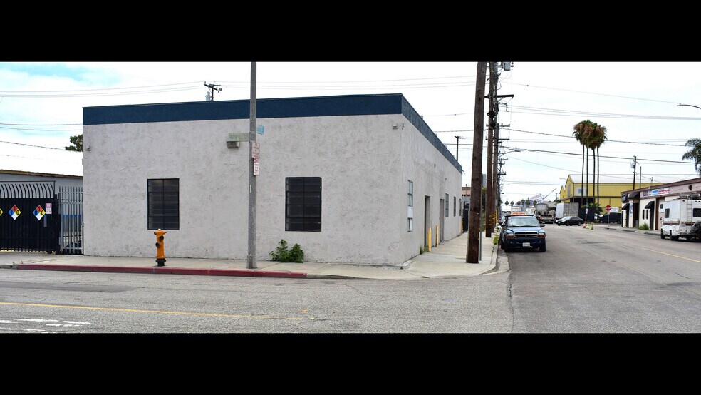 1468 W 17th St, Long Beach, CA à vendre - Photo de l’immeuble – Image 3 sur 8
