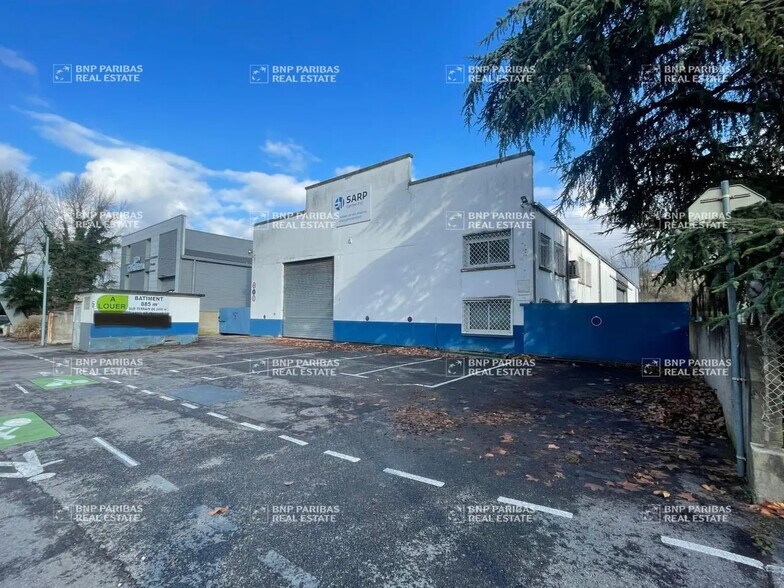 Local d’activités dans Chambéry à louer - Photo de l’immeuble – Image 2 sur 6