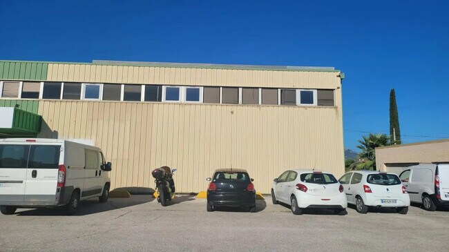 Plus de détails pour Bureau à louer