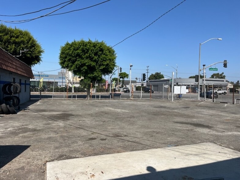 310 N Long Beach Blvd, Compton, CA à vendre - Photo de l’immeuble – Image 2 sur 19