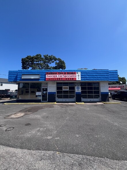 109 Rt 112, Port Jefferson Station, NY à louer - Photo de l’immeuble – Image 2 sur 9