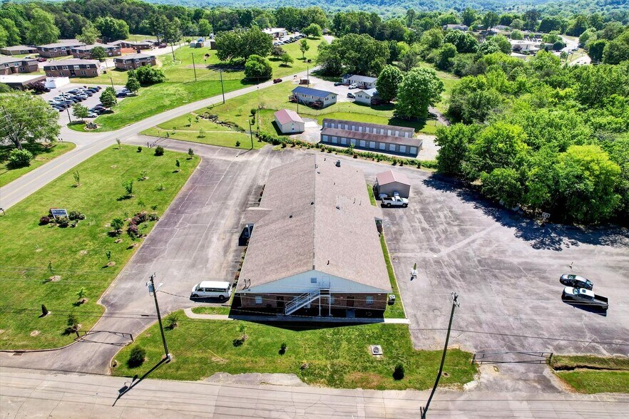 1303 Frye St, Athens, TN à vendre - Aérien – Image 2 sur 15