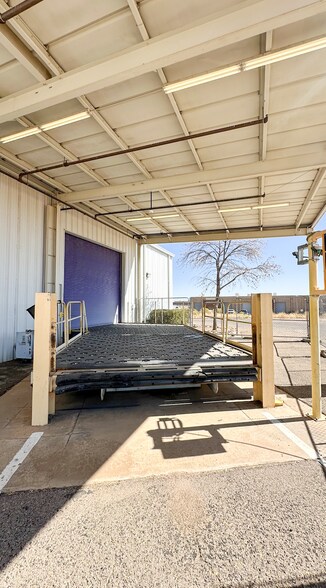 4062 E Industry Dr, Sierra Vista, AZ à louer - Photo de l’immeuble – Image 3 sur 20