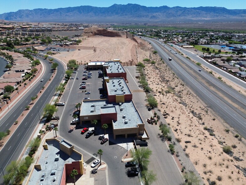 550-570 W Pioneer Blvd, Mesquite, NV à louer - Photo principale – Image 1 sur 10