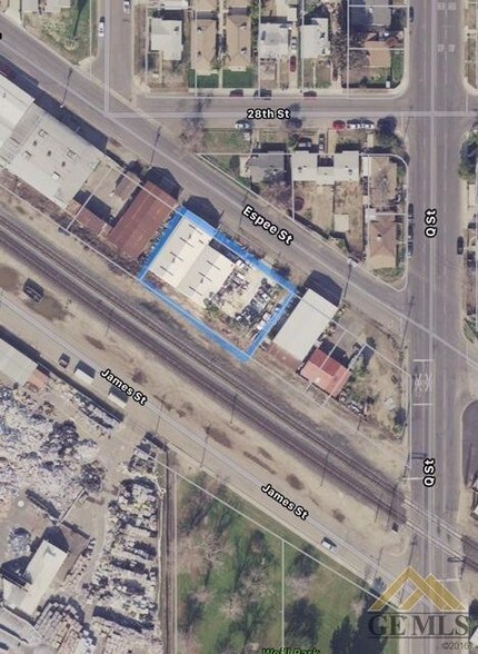 815 Espee St, Bakersfield, CA à louer - Photo de l’immeuble – Image 3 sur 7