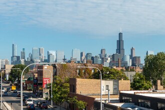 2058 W Grand Ave, Chicago, IL - VUE AÉRIENNE vue de carte