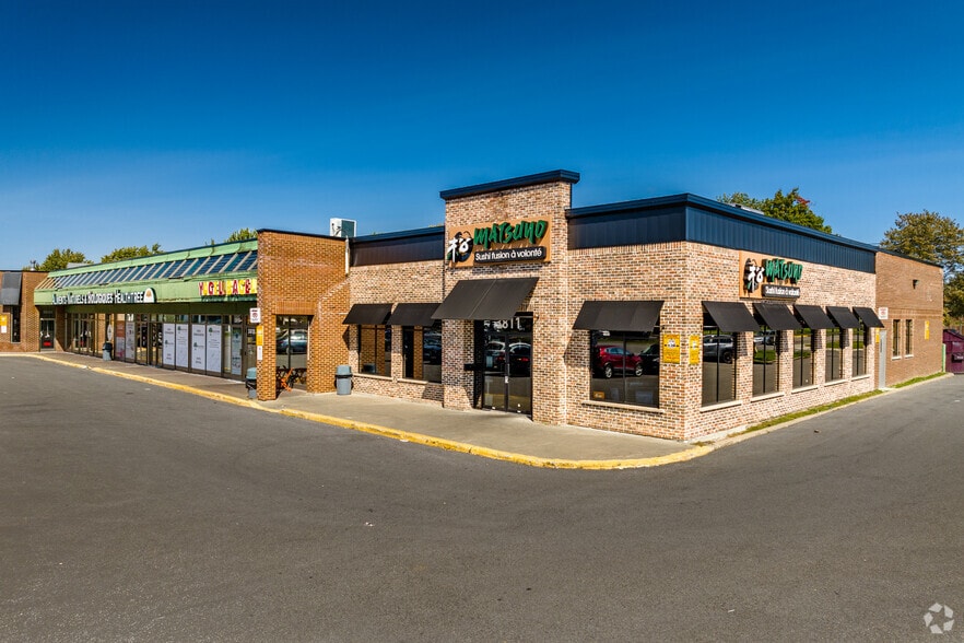 3811-3839 Boul Saint-Jean, Dollard-des-Ormeaux, QC à louer - Photo principale – Image 1 sur 6