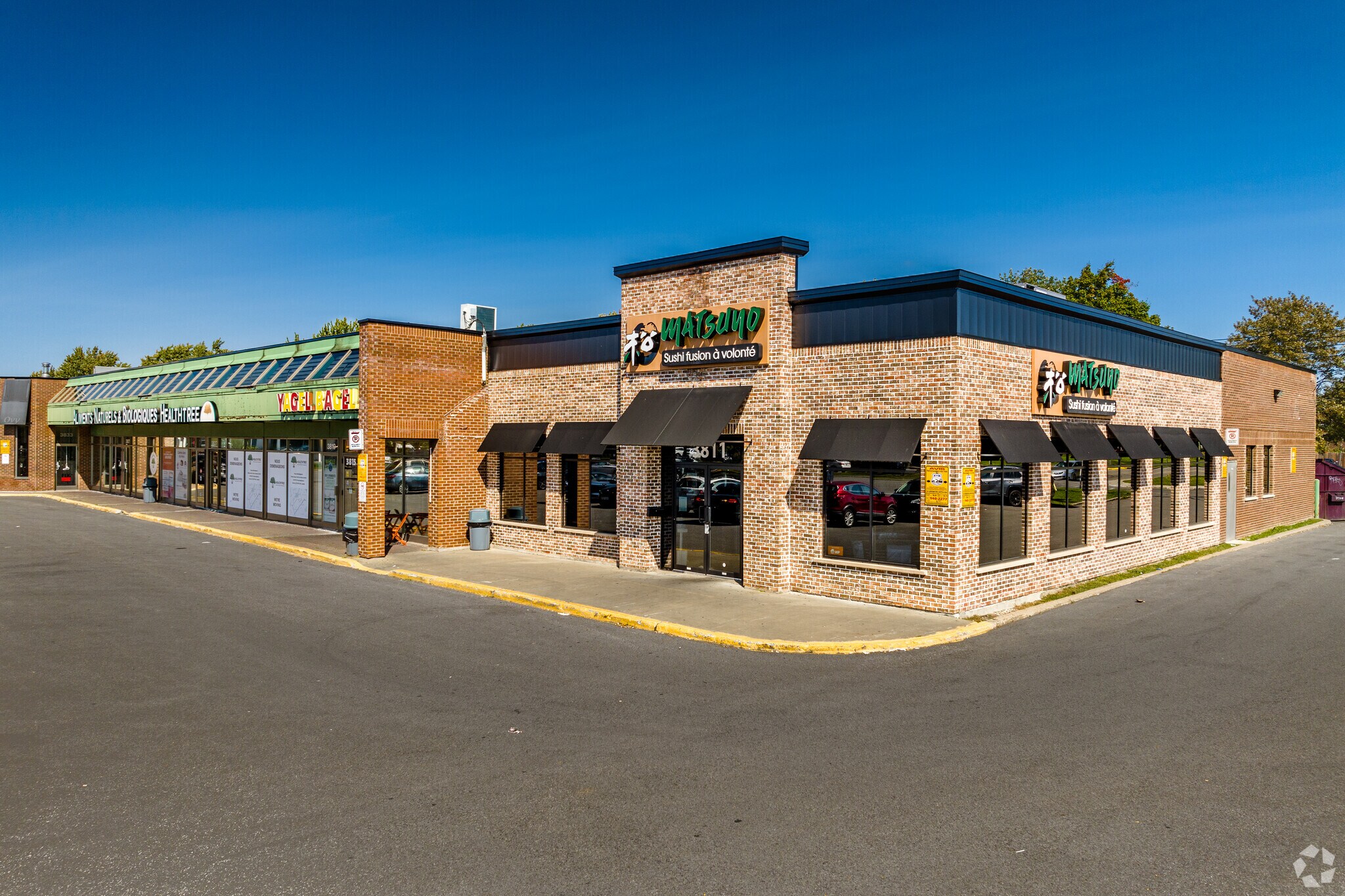 3811-3839 Boul Saint-Jean, Dollard-des-Ormeaux, QC à louer Photo principale– Image 1 sur 7