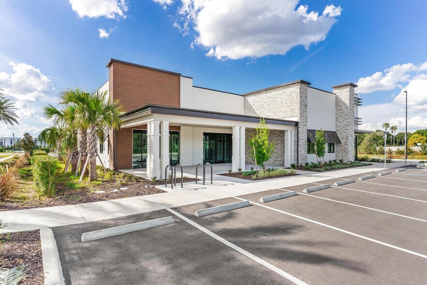 6002 Sand Lake Vista, Orlando, FL à louer - Photo de l’immeuble – Image 2 sur 25