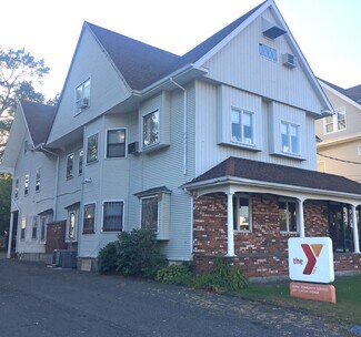 Plus de détails pour 387 Clinton Ave, Bridgeport, CT - Local commercial à vendre