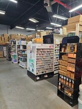 20306 45th Ave, Bayside, NY à louer Photo intérieure– Image 2 sur 4