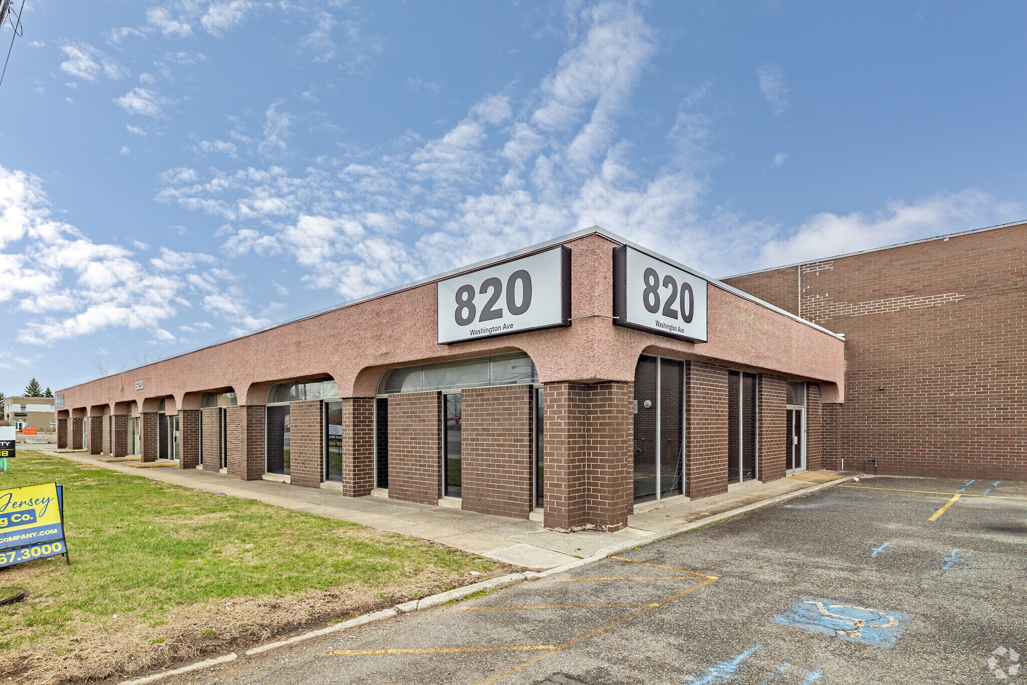 820 Washington Ave, Carlstadt, NJ à louer Photo principale– Image 1 sur 10