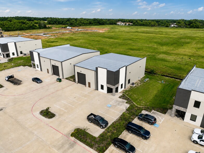 16709 Telge Rd, Cypress, TX à louer - Photo de l’immeuble – Image 3 sur 9