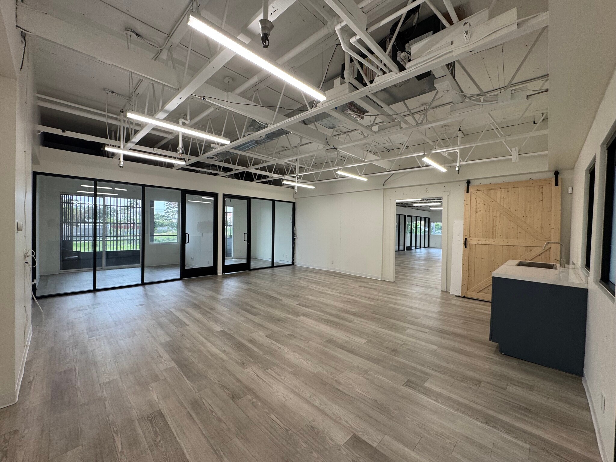 2110 S Coast Hwy 101, Oceanside, CA à louer Photo intérieure– Image 1 sur 5