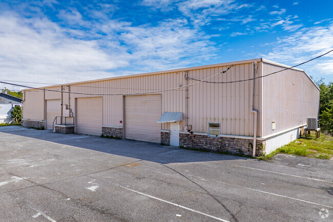 Plus de détails pour 6740 Tower Dr, Hudson, FL - Industriel/Logistique à vendre