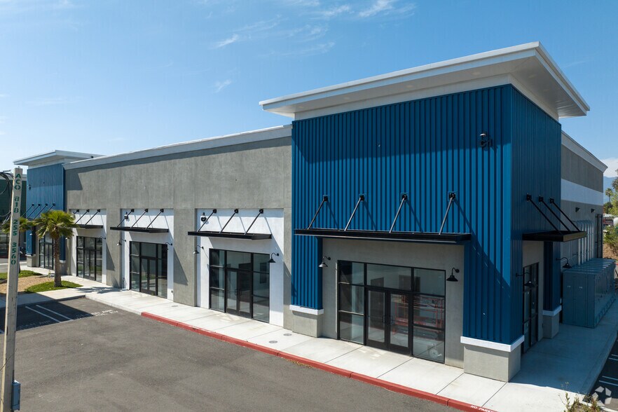 15252 Valley Blvd, Fontana, CA à louer - Photo de l’immeuble – Image 1 sur 8