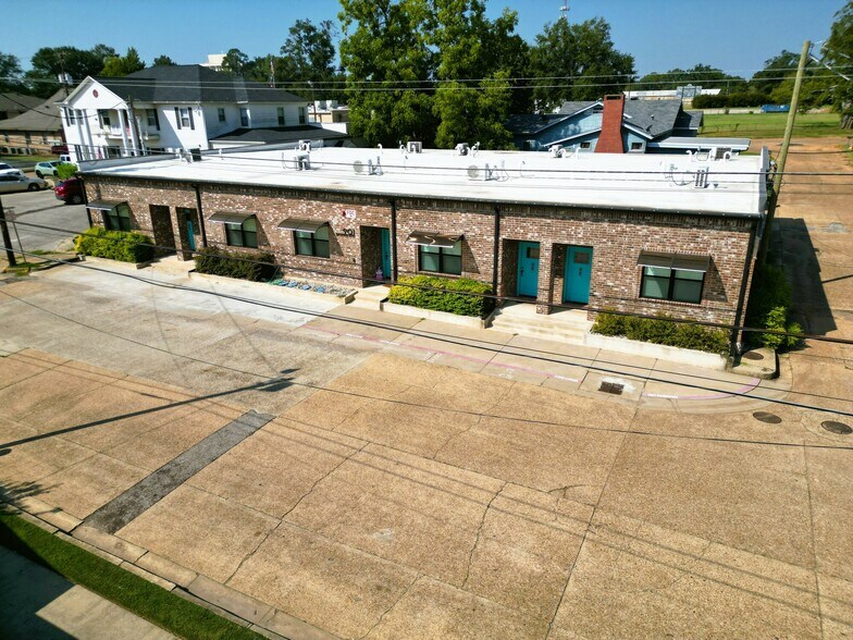 901 Broadway Blvd, Kilgore, TX à vendre - Photo de l’immeuble – Image 2 sur 10