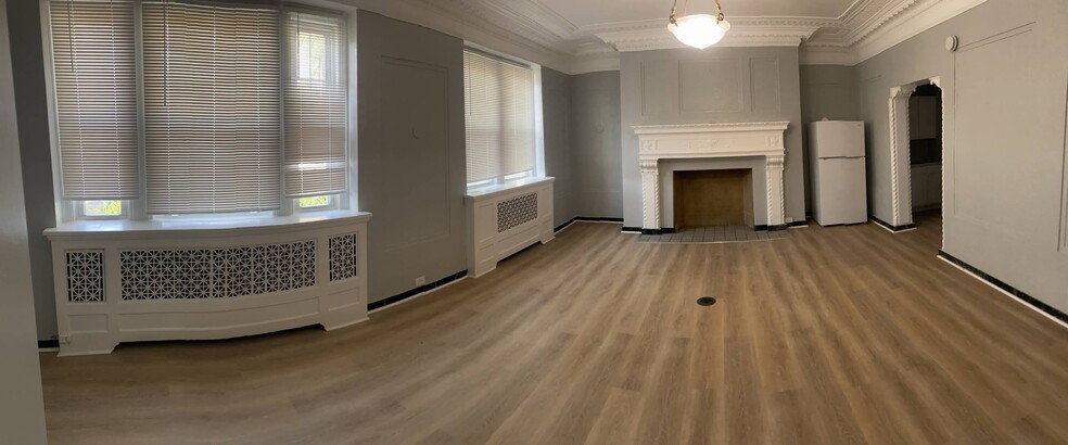 600 James St, Syracuse, NY à vendre - Photo de l’immeuble – Image 2 sur 21