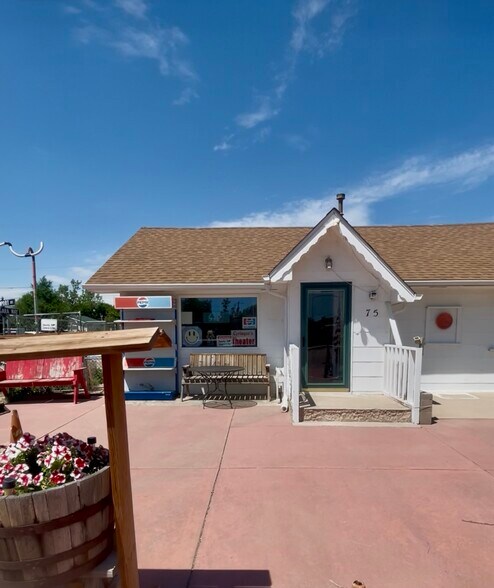 75 N Market St, Keenesburg, CO à vendre - Photo de l’immeuble – Image 2 sur 6
