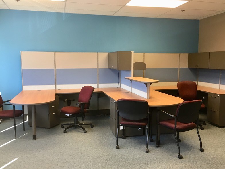 8 N Corporate Dr, Riverdale, NJ à louer - Photo intérieure – Image 3 sur 5