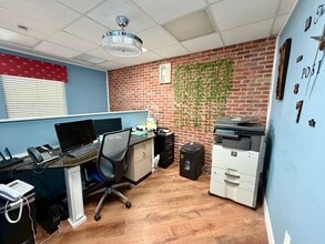 6404 Manatee Ave W, Bradenton, FL à louer Photo intérieure– Image 2 sur 8