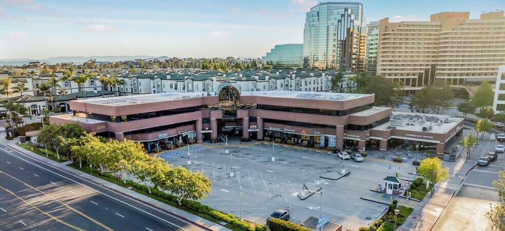 4150 Regents Park Row, La Jolla, CA à louer - Photo de l’immeuble – Image 3 sur 36