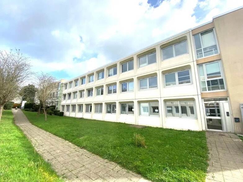 Bureau dans Rennes à louer - Photo de l’immeuble – Image 1 sur 4