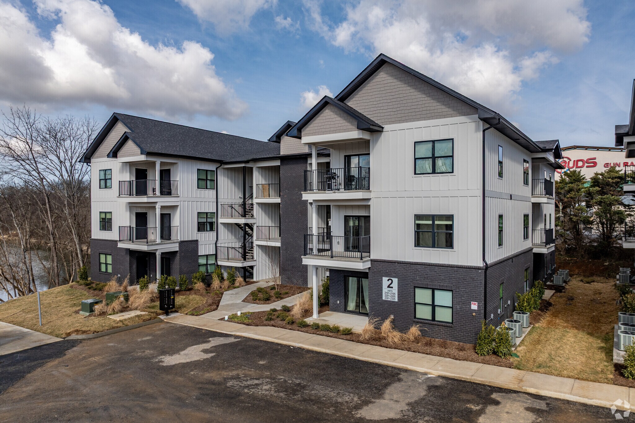 2222 Two Rivers Blvd, Sevierville, TN à vendre Photo principale– Image 1 sur 19