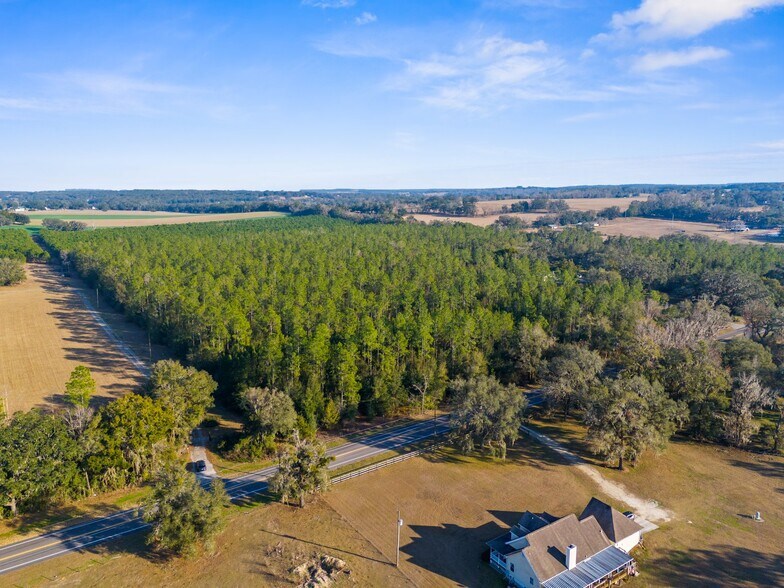 Spring Lake Hwy Portfolio portefeuille de 2 biens à vendre sur LoopNet.fr - Photo principale – Image 1 sur 1