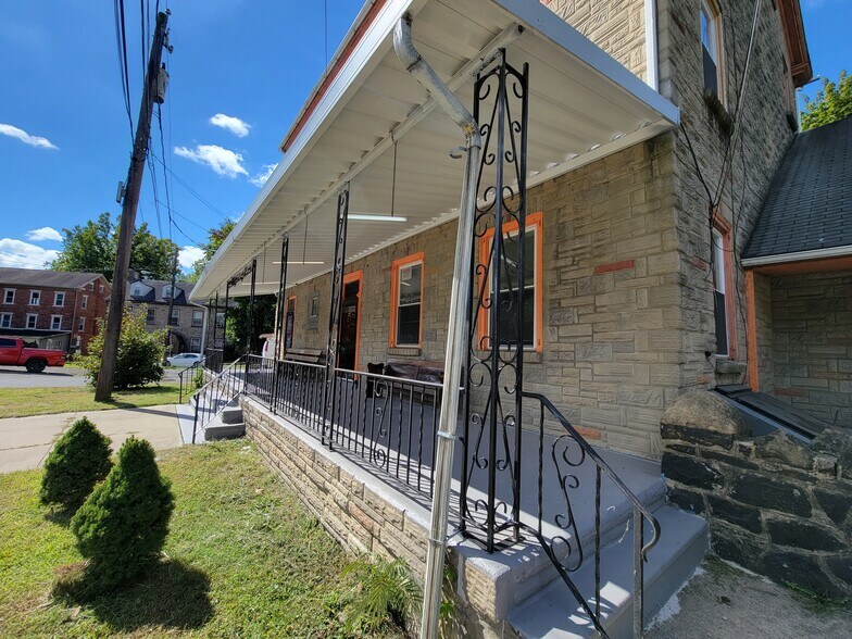 30 Main St, Freemansburg, PA à louer - Photo de l’immeuble – Image 3 sur 9