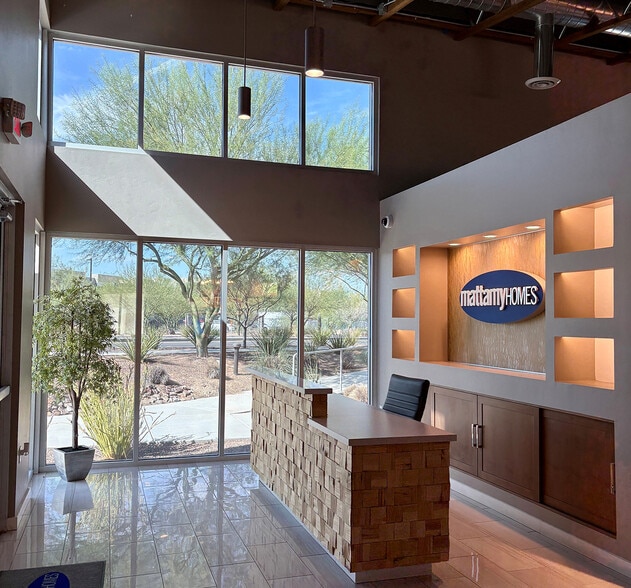 10240 E Lone Cactus Trl, Tucson, AZ à vendre - Photo de l’immeuble – Image 2 sur 3
