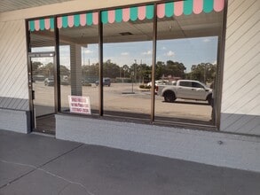 6504-6540 Massachusetts Ave, New Port Richey, FL à louer Photo de l’immeuble– Image 1 sur 5