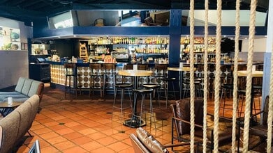 740 Front St, Santa Cruz, CA à louer Photo intérieure– Image 2 sur 4