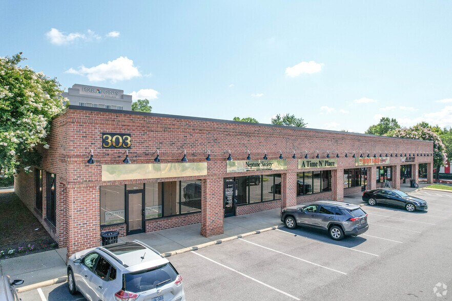 301-303 E Woodlawn Rd, Charlotte, NC à louer - Photo de l’immeuble – Image 2 sur 6
