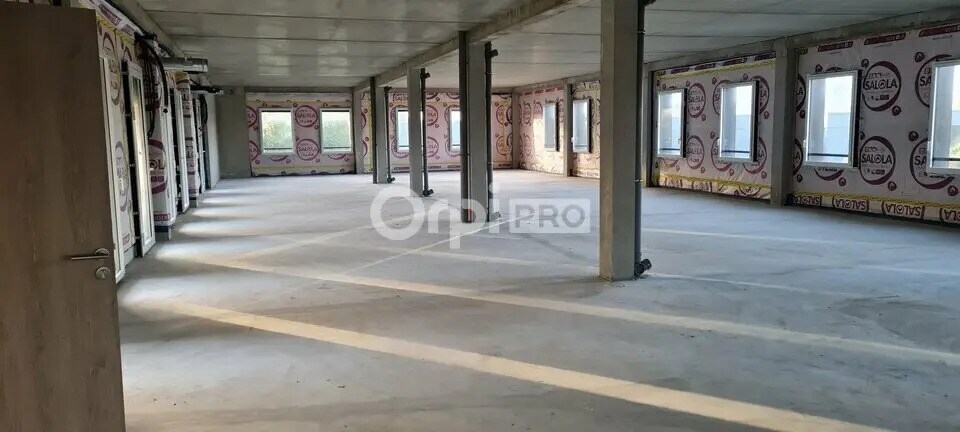 Bureau dans Langueux à vendre - Photo intérieure – Image 2 sur 9