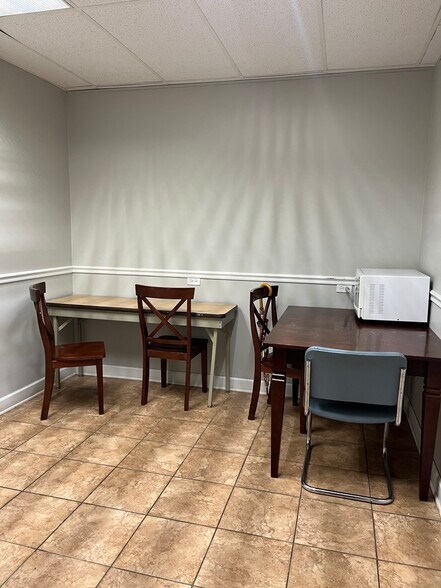 3605 Woodhead Dr, Northbrook, IL à louer - Photo de l’immeuble – Image 3 sur 6