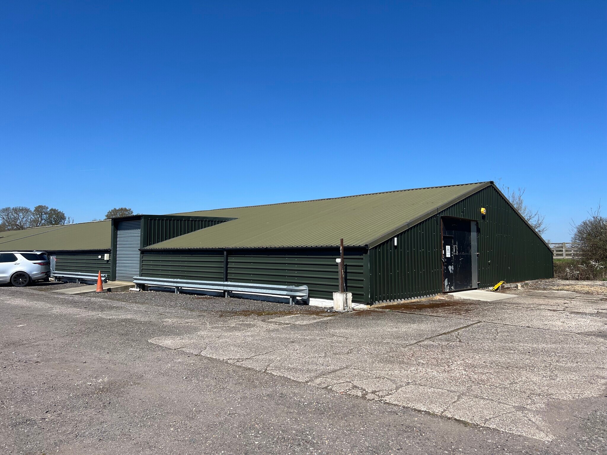 4-4F Billingshurst Rd, Coolham à louer Photo de l’immeuble– Image 1 sur 4