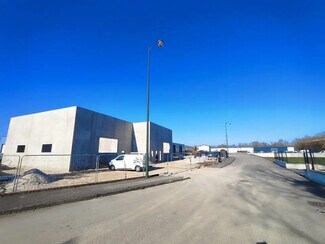 Plus de détails pour Local d'activités à louer