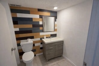 2180 NW 18th Ave, Pompano Beach, FL à louer Photo intérieure– Image 2 sur 3