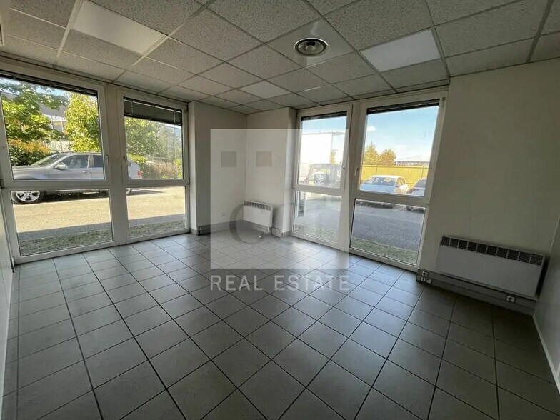 25 Rue Du 35eme Regiment D'Aviation, Bron à vendre - Photo intérieure – Image 3 sur 8