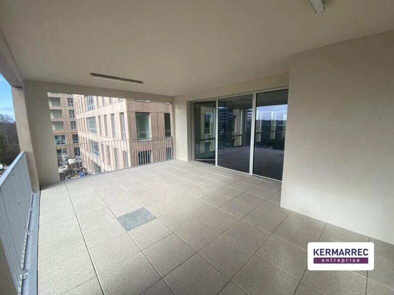 Bureau dans Saint-Jacques-de-la-Lande à vendre - Photo de l’immeuble – Image 1 sur 7